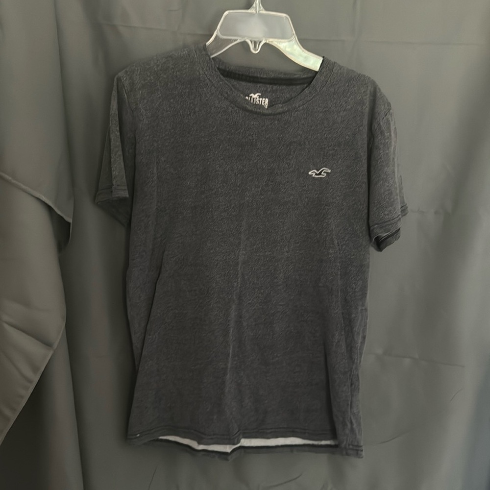 Hollister must have T-shirt